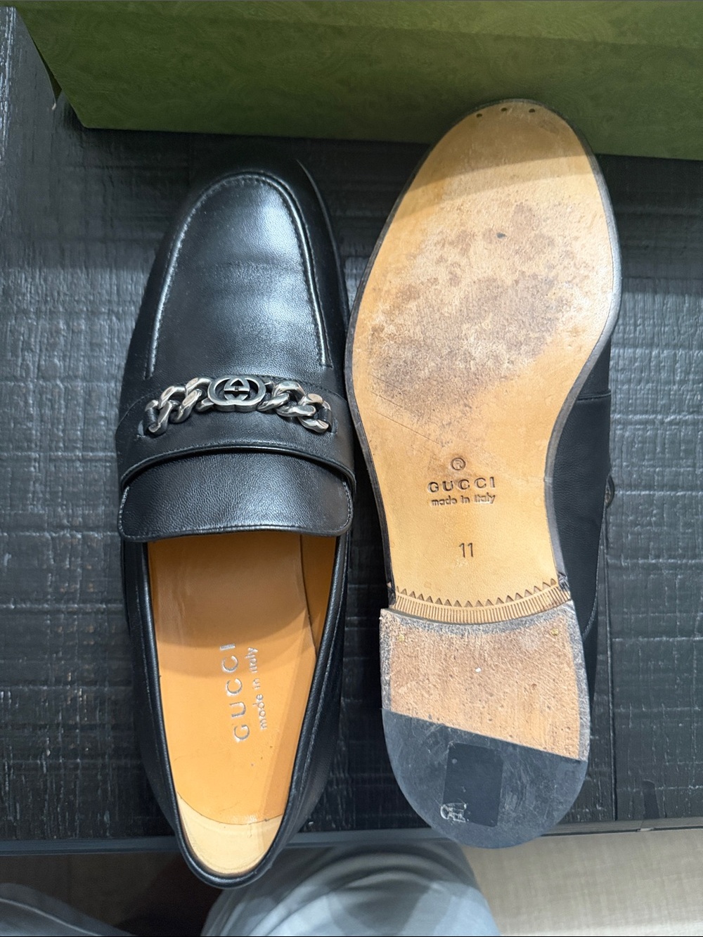 Gucci Black Leather Loafers with Silver Chain Detail - Picture 4 of 8